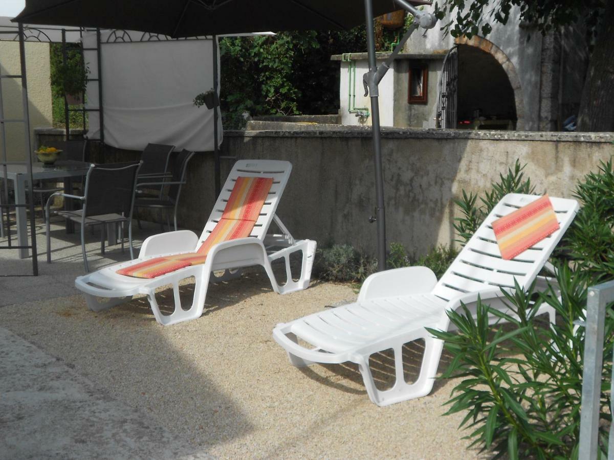 Holiday Home Mery By El-Pi Tours Malinska Εξωτερικό φωτογραφία